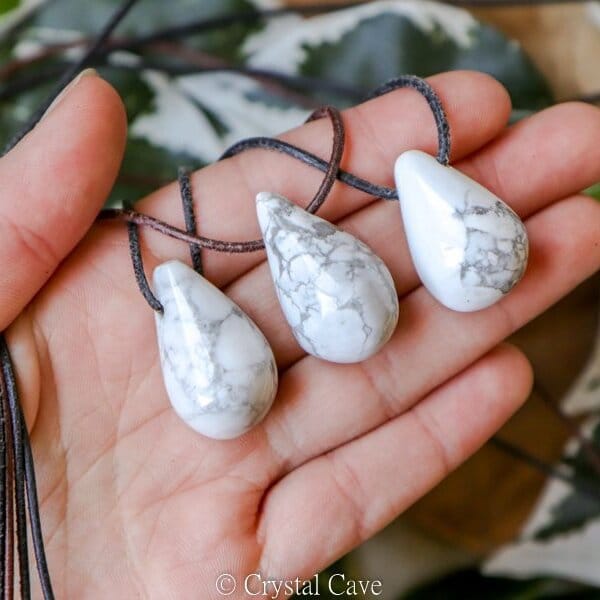 Howliet druppel ketting - Crystal Cave