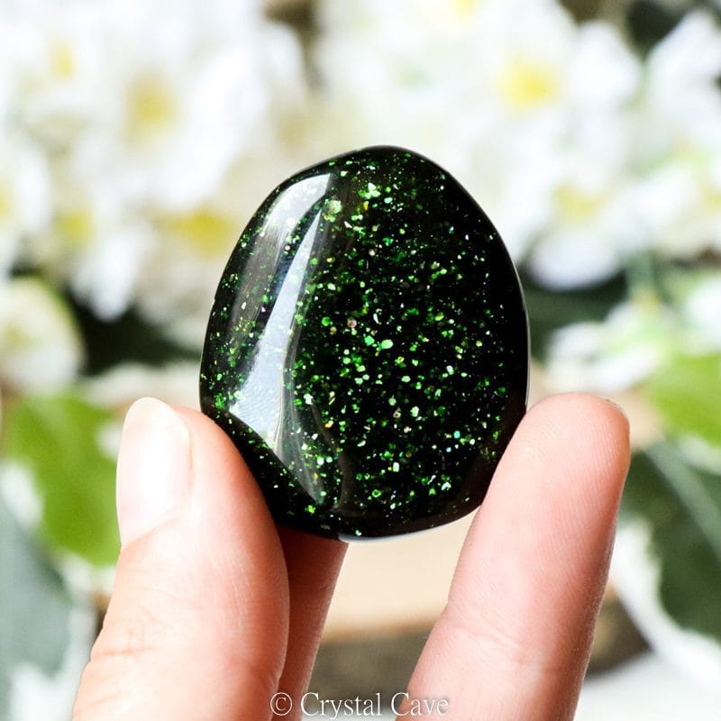 Groene goudsteen cabochon - Crystal Cave