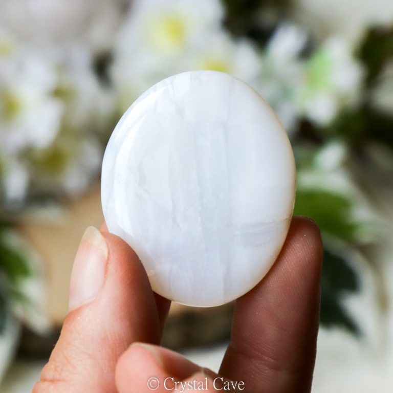 Witte opaal cabochon - Crystal Cave