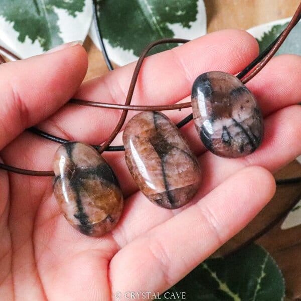 Kruissteen ketting - Crystal Cave