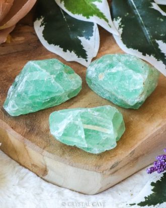 Ruwe groene fluoriet brok - Crystal Cave