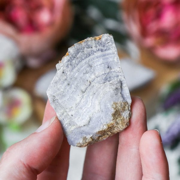 Blue lace agaat brok - Crystal Cave