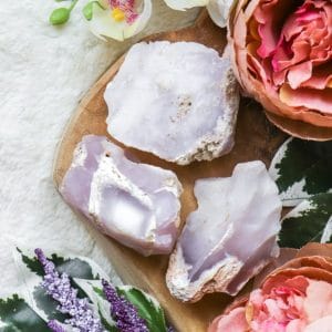 Ruwe lavendel chalcedoon kopen - Crystal Cave