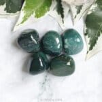 Groene chalcedoon knuffelsteen - Crystal Cave