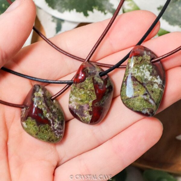 Drakenbloed jaspis ketting - Crystal Cave