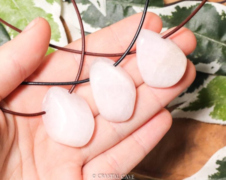 Petaliet ketting - Crystal Cave