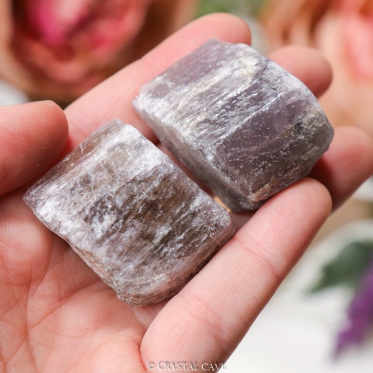 Paarse scapoliet brok - Crystal Cave