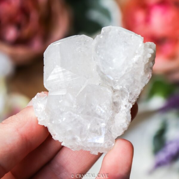 Ruwe witte apofyliet - Crystal Cave