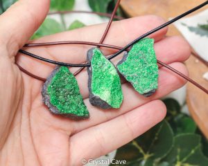 Ruwe uvaroviet ketting - Crystal Cave