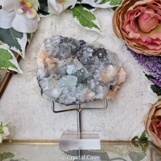 Zwarte Chalcedoon met Apofyliet en Stilbiet Cluster uit India 278